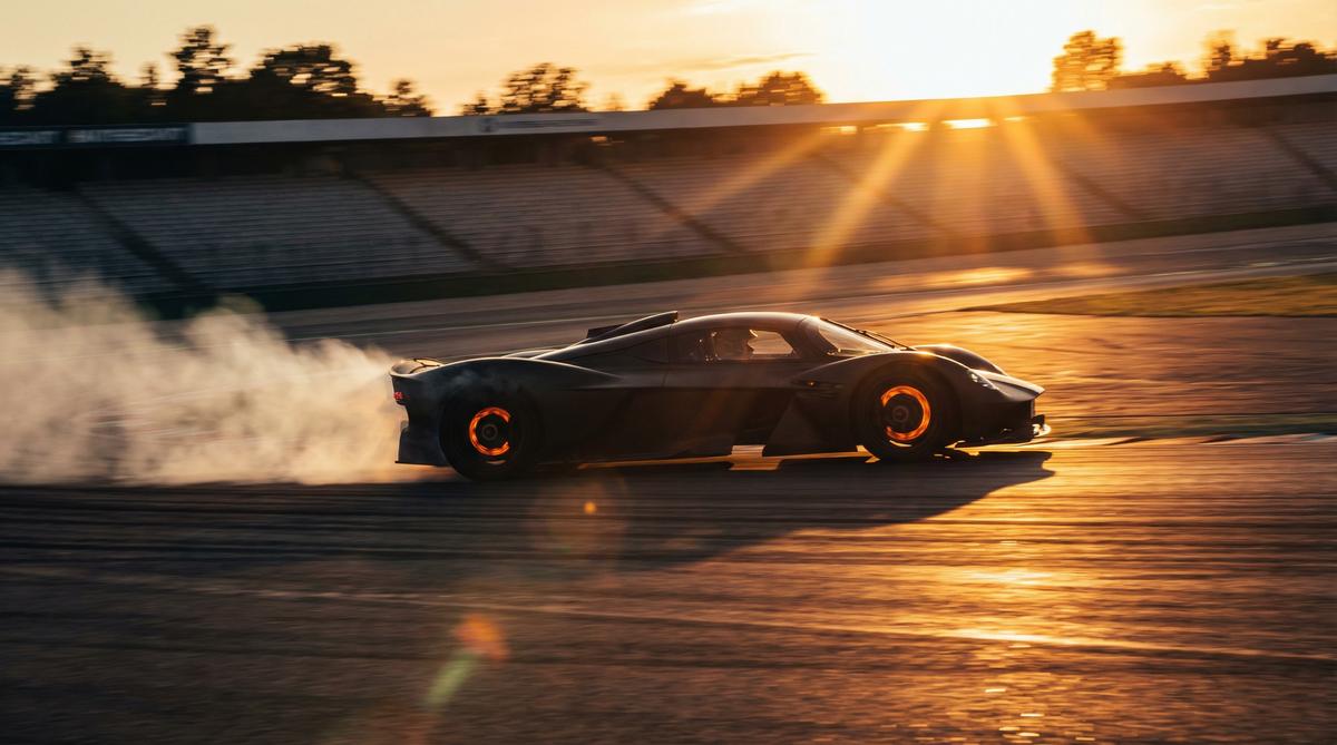 午夜大片汽车解说视频